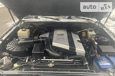 Позашляховик / Кросовер Lexus LX 2007 в 