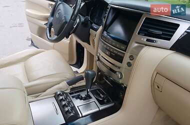 Внедорожник / Кроссовер Lexus LX 2012 в 