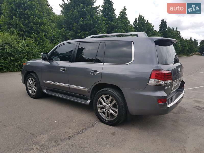 Позашляховик / Кросовер Lexus LX 2012 в Умані