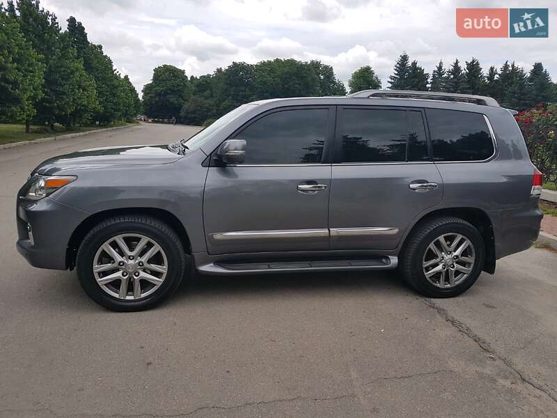 Позашляховик / Кросовер Lexus LX 2012 в Умані