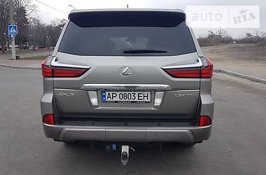 Позашляховик / Кросовер Lexus LX 2017 в Запоріжжі