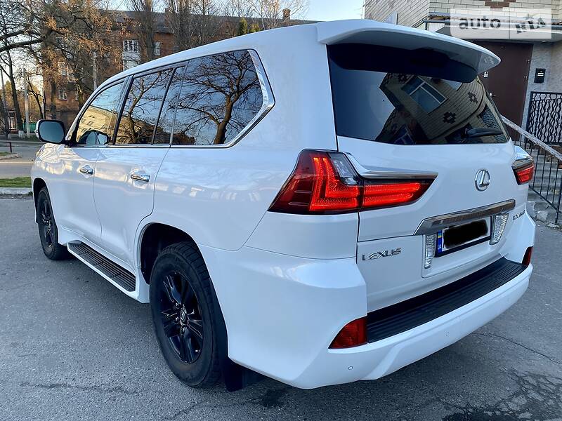 Позашляховик / Кросовер Lexus LX 2017 в Києві фото 26 Позашляховик / Кросовер Lexus LX 2017 в Києві