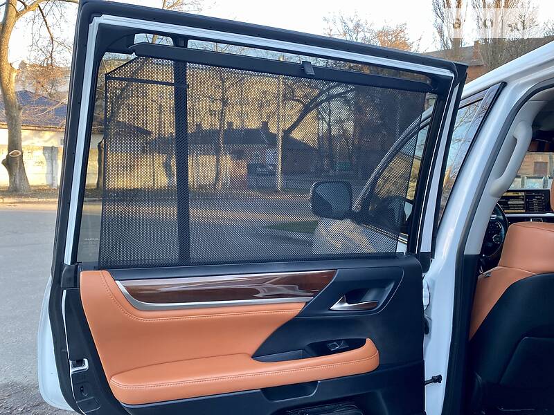 Позашляховик / Кросовер Lexus LX 2017 в Києві фото 43 Позашляховик / Кросовер Lexus LX 2017 в Києві