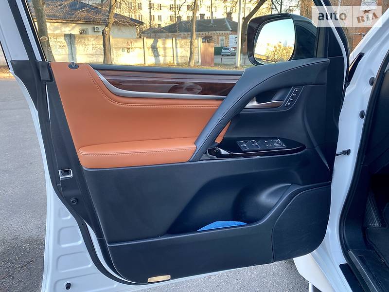 Позашляховик / Кросовер Lexus LX 2017 в Києві фото 50 Позашляховик / Кросовер Lexus LX 2017 в Києві