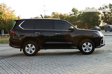 Позашляховик / Кросовер Lexus LX 2017 в 