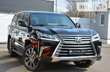 Позашляховик / Кросовер Lexus LX 2017 в 
