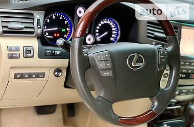 Внедорожник / Кроссовер Lexus LX 2011 в Киеве