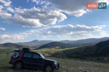 Внедорожник / Кроссовер Lexus LX 2006 в 