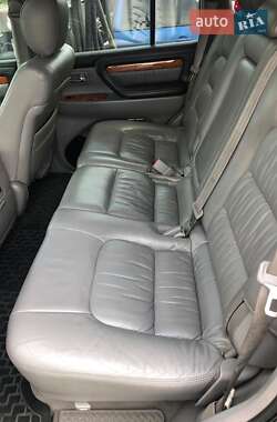 Внедорожник / Кроссовер Lexus LX 2006 в 