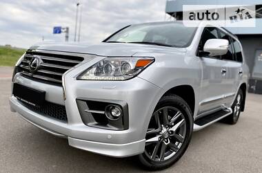 Внедорожник / Кроссовер Lexus LX 2014 в Киеве