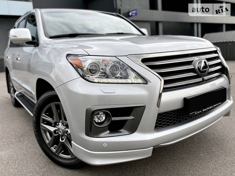 Внедорожник / Кроссовер Lexus LX 2014 в Киеве