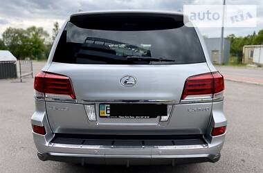 Внедорожник / Кроссовер Lexus LX 2014 в Киеве