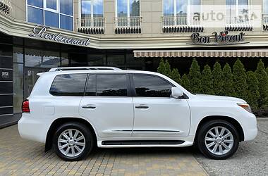 Позашляховик / Кросовер Lexus LX 2008 в 