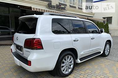 Позашляховик / Кросовер Lexus LX 2008 в 