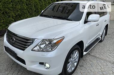 Lexus LX 2008