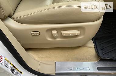Позашляховик / Кросовер Lexus LX 2008 в 