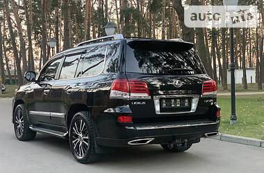 Позашляховик / Кросовер Lexus LX 2012 в 