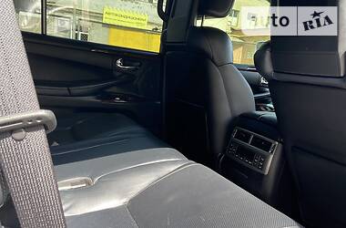 Позашляховик / Кросовер Lexus LX 2013 в 