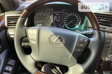 Позашляховик / Кросовер Lexus LX 2013 в 