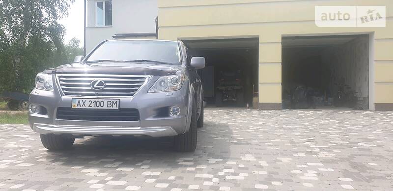 Позашляховик / Кросовер Lexus LX 2011 в Харкові