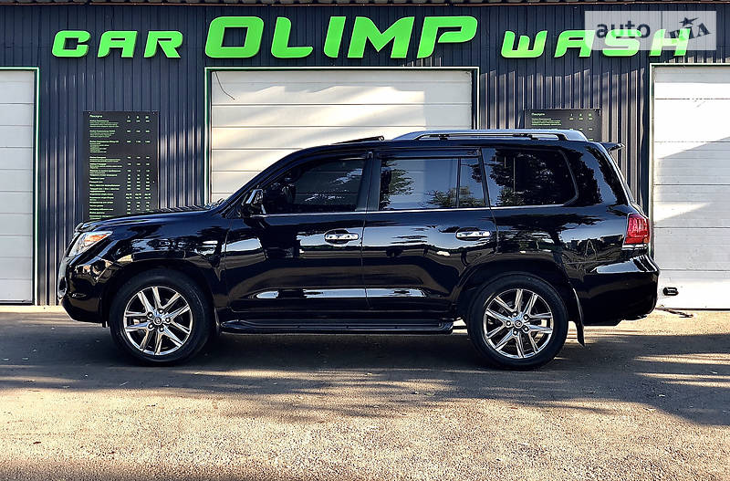 Позашляховик / Кросовер Lexus LX 2011 в Києві