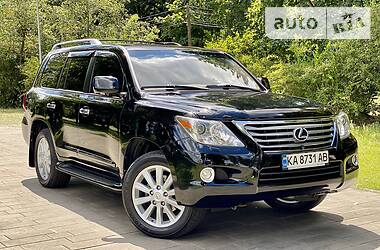 Lexus LX 2011