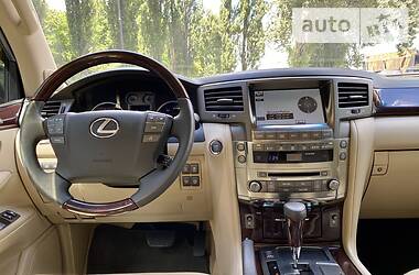 Внедорожник / Кроссовер Lexus LX 2011 в Киеве