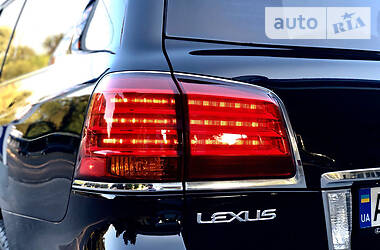 Внедорожник / Кроссовер Lexus LX 2010 в Днепре