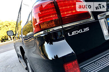 Позашляховик / Кросовер Lexus LX 2010 в Дніпрі
