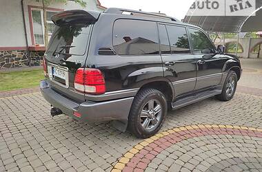 Позашляховик / Кросовер Lexus LX 2003 в Луцьку