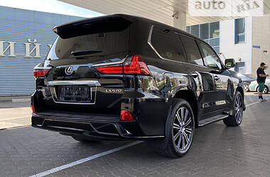 Внедорожник / Кроссовер Lexus LX 2021 в Киеве