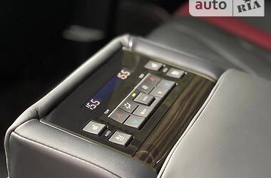 Позашляховик / Кросовер Lexus LX 2021 в 