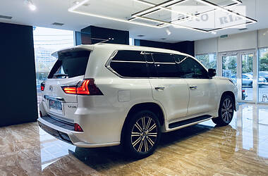 Позашляховик / Кросовер Lexus LX 2019 в Києві