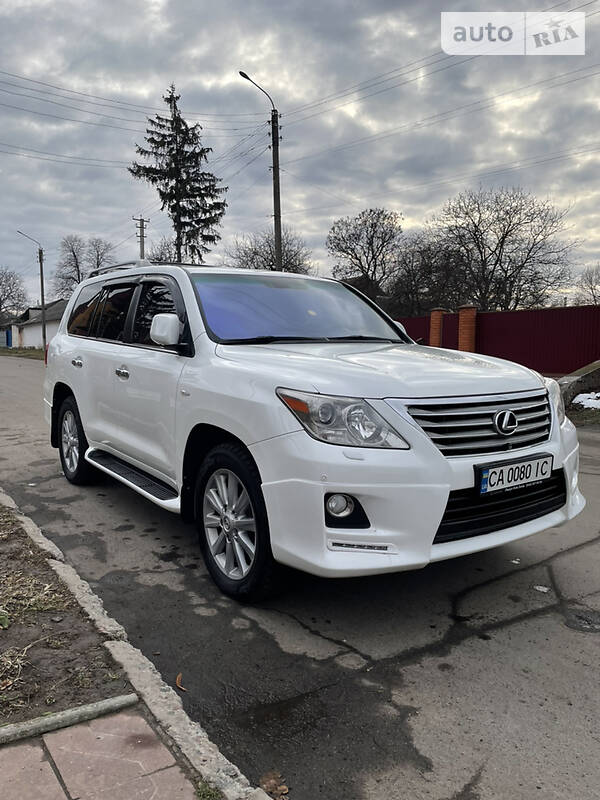 Внедорожник / Кроссовер Lexus LX 2010 в Киеве