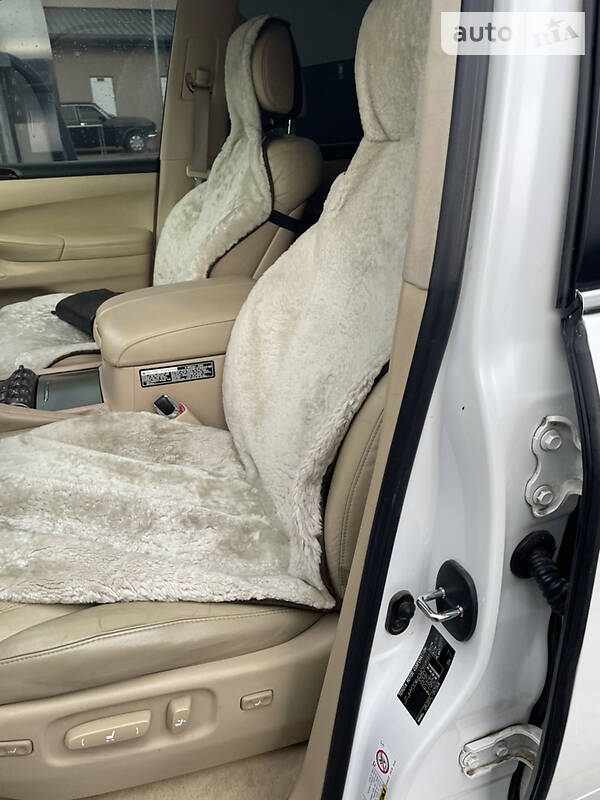 Внедорожник / Кроссовер Lexus LX 2010 в Киеве