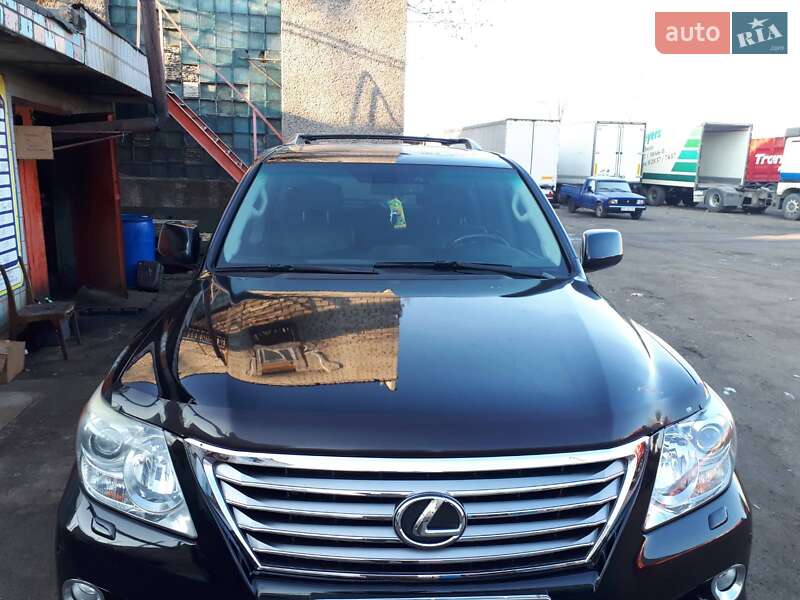 Внедорожник / Кроссовер Lexus LX 2008 в Николаеве