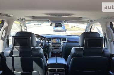 Внедорожник / Кроссовер Lexus LX 2013 в Киеве