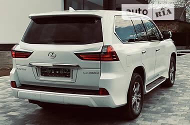 Внедорожник / Кроссовер Lexus LX 2018 в 