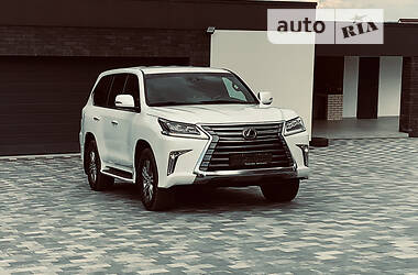 Внедорожник / Кроссовер Lexus LX 2018 в 