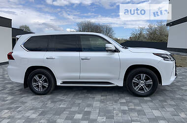 Внедорожник / Кроссовер Lexus LX 2018 в 