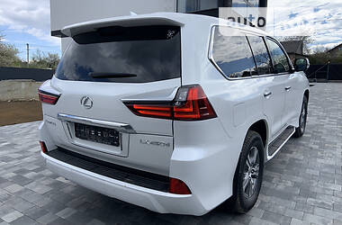 Внедорожник / Кроссовер Lexus LX 2018 в 