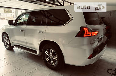 Внедорожник / Кроссовер Lexus LX 2018 в 
