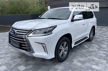Внедорожник / Кроссовер Lexus LX 2018 в 