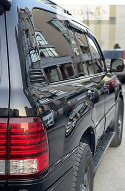 Внедорожник / Кроссовер Lexus LX 2006 в 