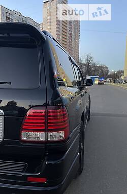 Внедорожник / Кроссовер Lexus LX 2006 в 