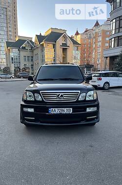 Внедорожник / Кроссовер Lexus LX 2006 в 