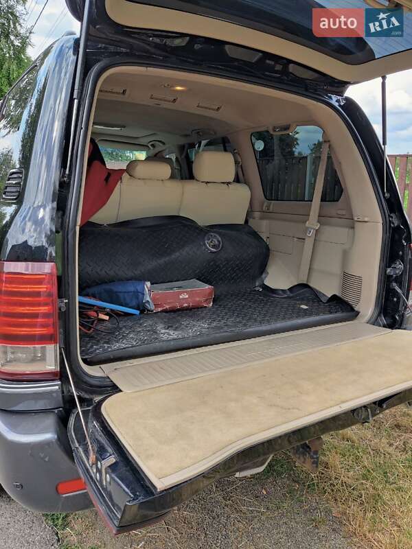 Позашляховик / Кросовер Lexus LX 2004 в Києві