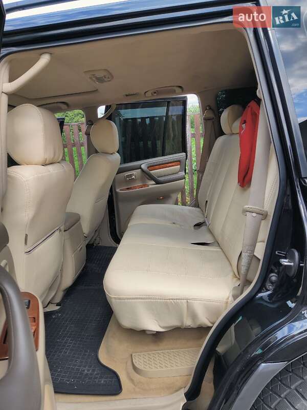 Позашляховик / Кросовер Lexus LX 2004 в Києві