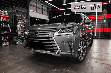 Внедорожник / Кроссовер Lexus LX 2016 в Кривом Роге