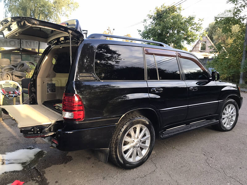 Позашляховик / Кросовер Lexus LX 2006 в Чернігові